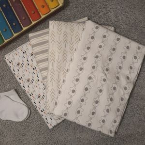 4pk Printed Unisex Receiving Blankets
